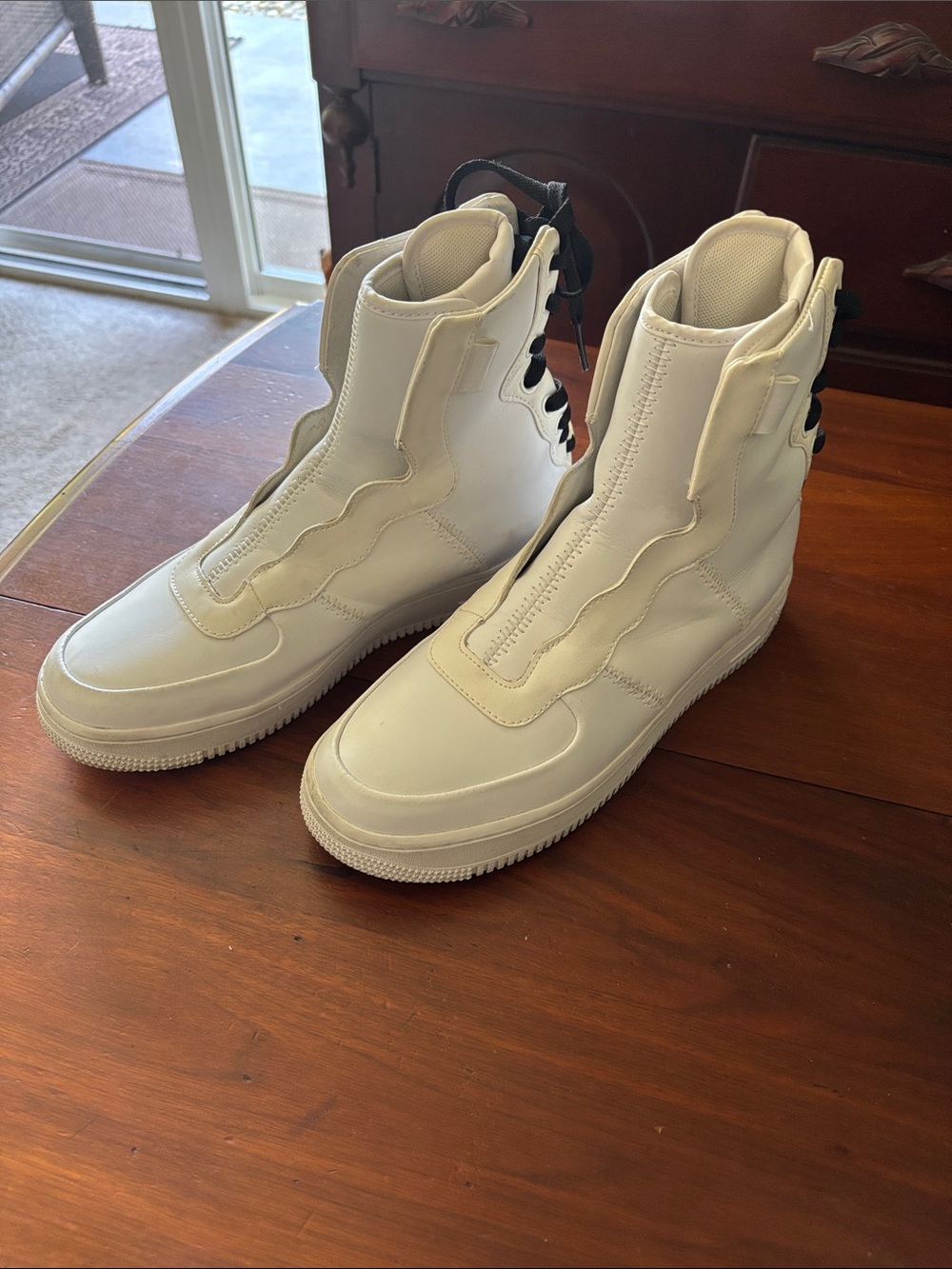 NIKE "air force 1 REBEL XX" white high top size 8.5 womens